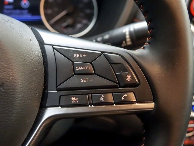 Used 2025 Nissan Sentra SR image 16