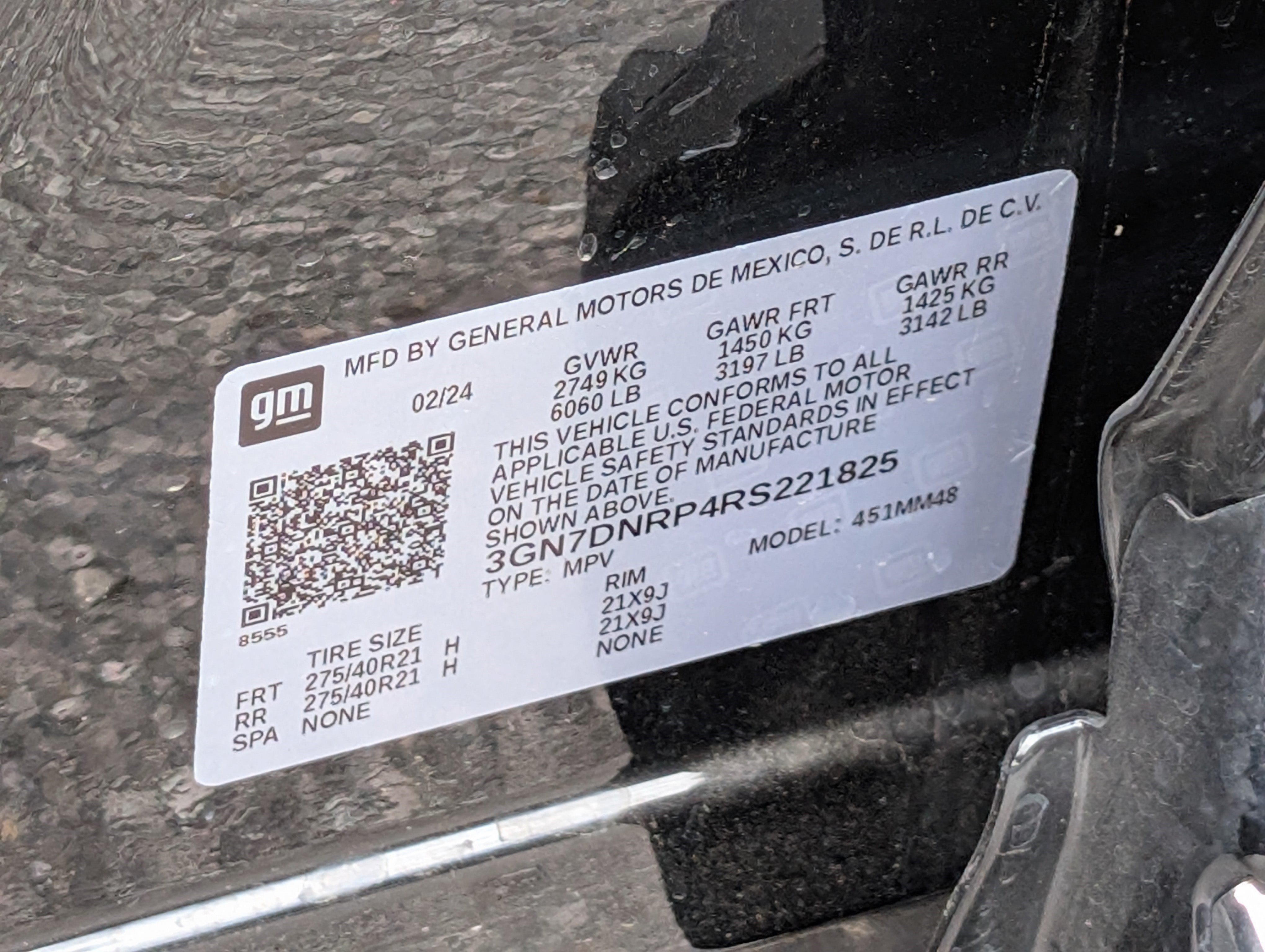 Used 2024 Chevrolet Equinox EV RS FWD image 37