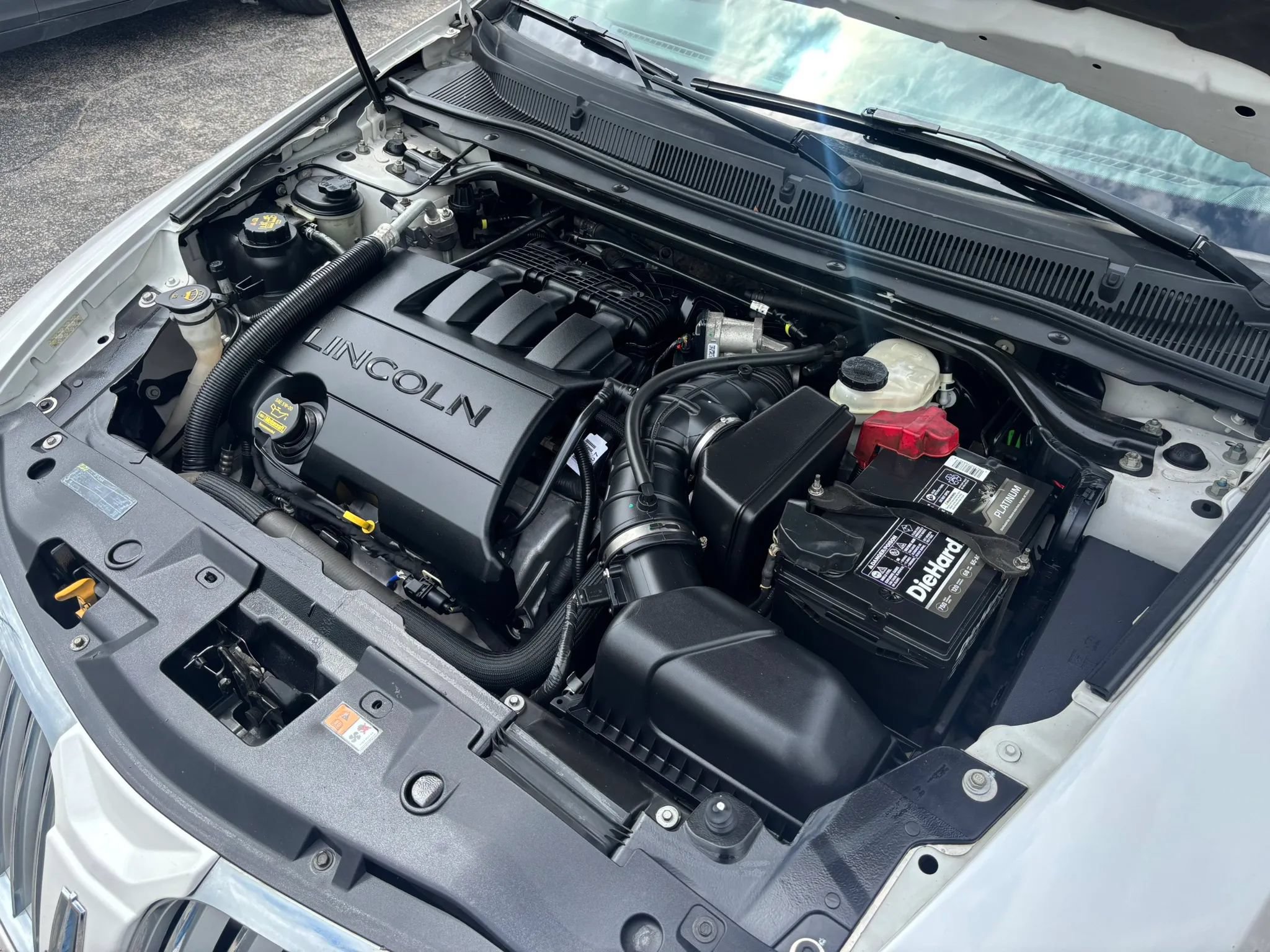 Used 2011 Lincoln MKS FWD image 66