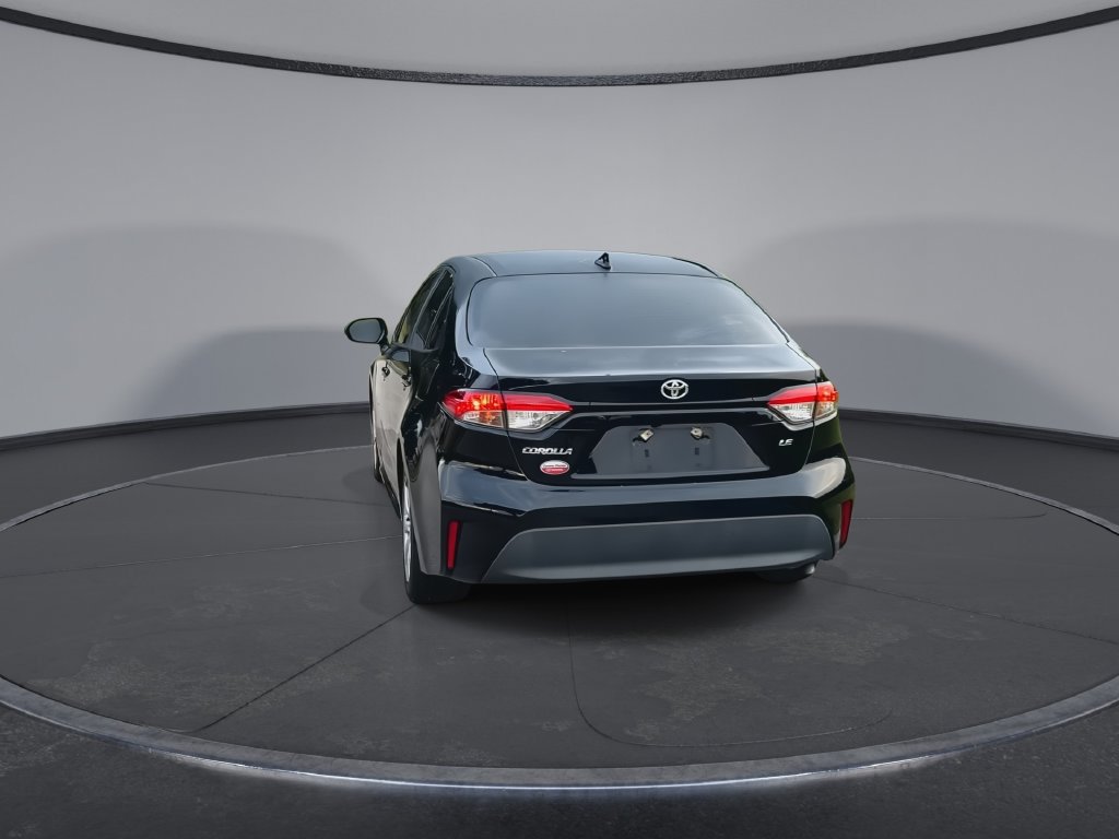 Used 2023 Toyota Corolla LE FWD image 7