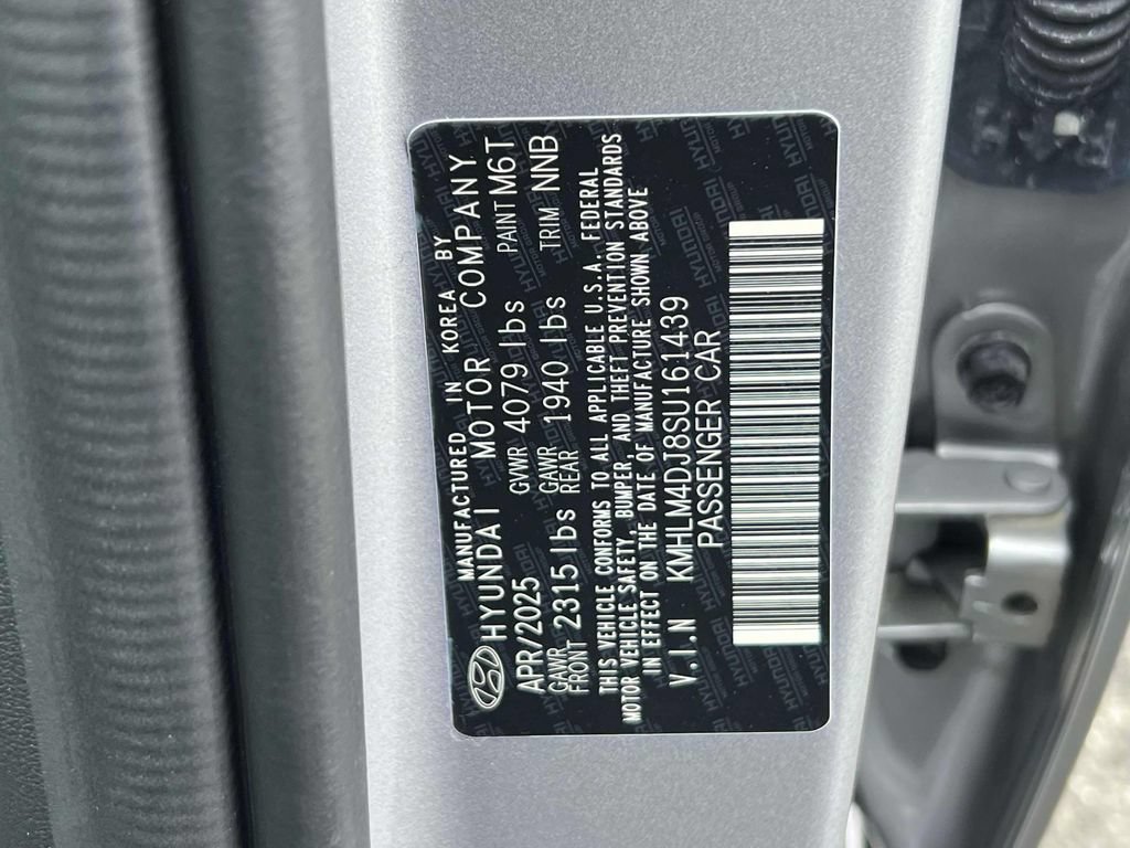 Used 2025 Hyundai Elantra SEL FWD image 16