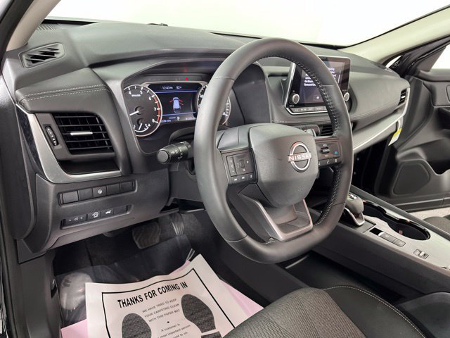 Certified 2026 Nissan Rogue SV FWD image 17