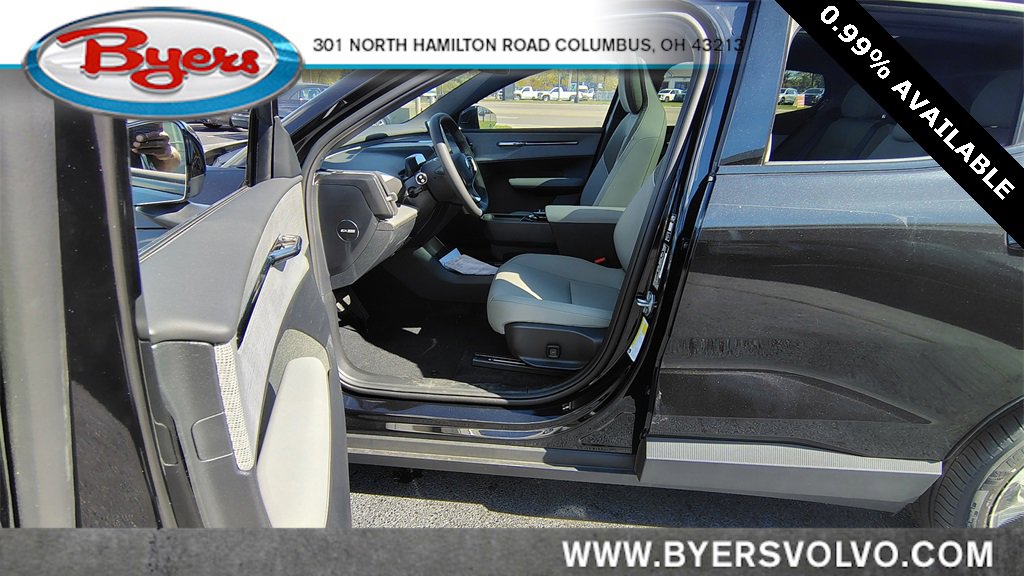 New 2025 Volvo EX30 Plus w/ Climate Package image 7