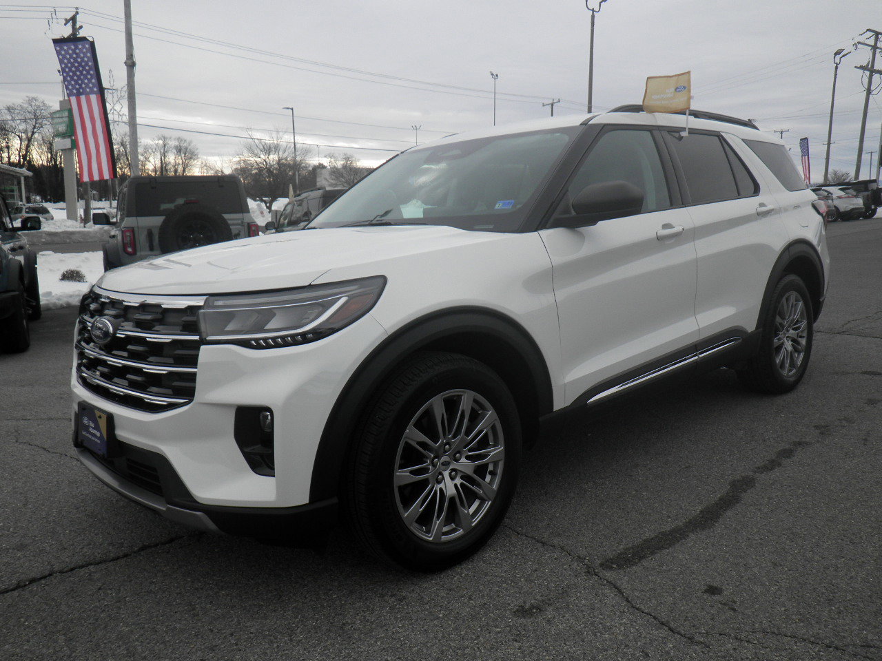 Certified 2025 Ford Explorer Active w/ Active Comfort Package image 2