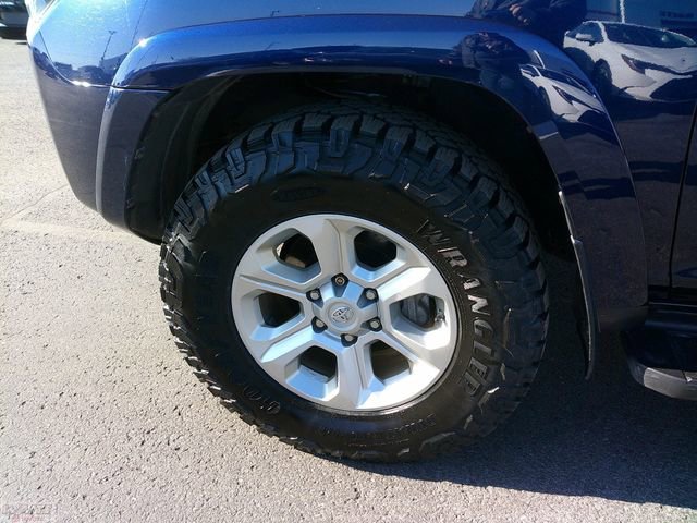 Used 2019 Toyota 4Runner SR5 Premium image 9