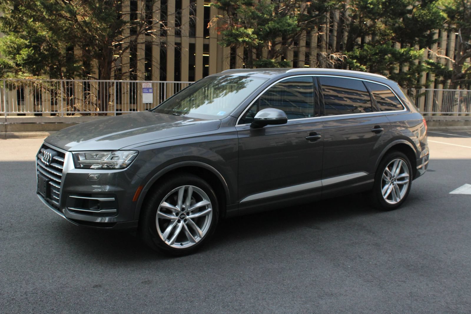 Used 2018 Audi Q7 3.0T Prestige AWD/4WD image 12