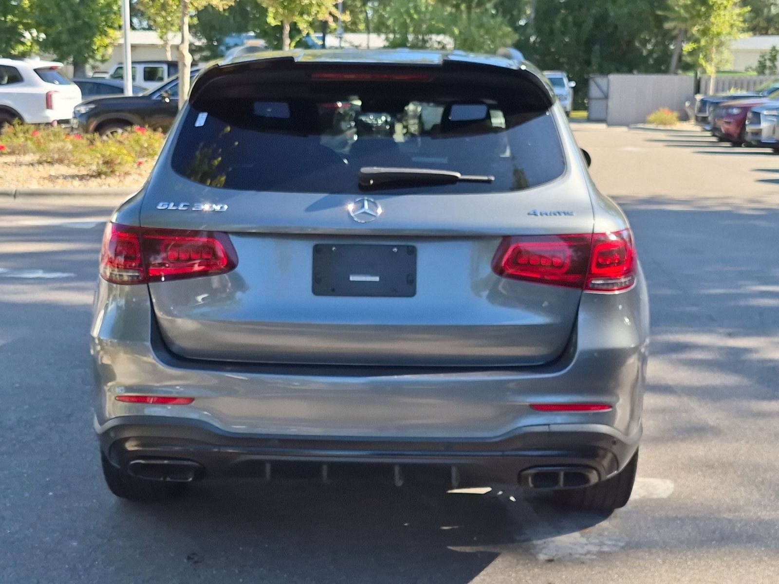 Used 2021 Mercedes-Benz GLC 300 4MATIC image 4