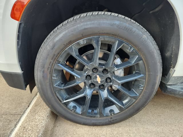 Used 2023 Chevrolet Tahoe LT w/ Luxury Package RWD image 8