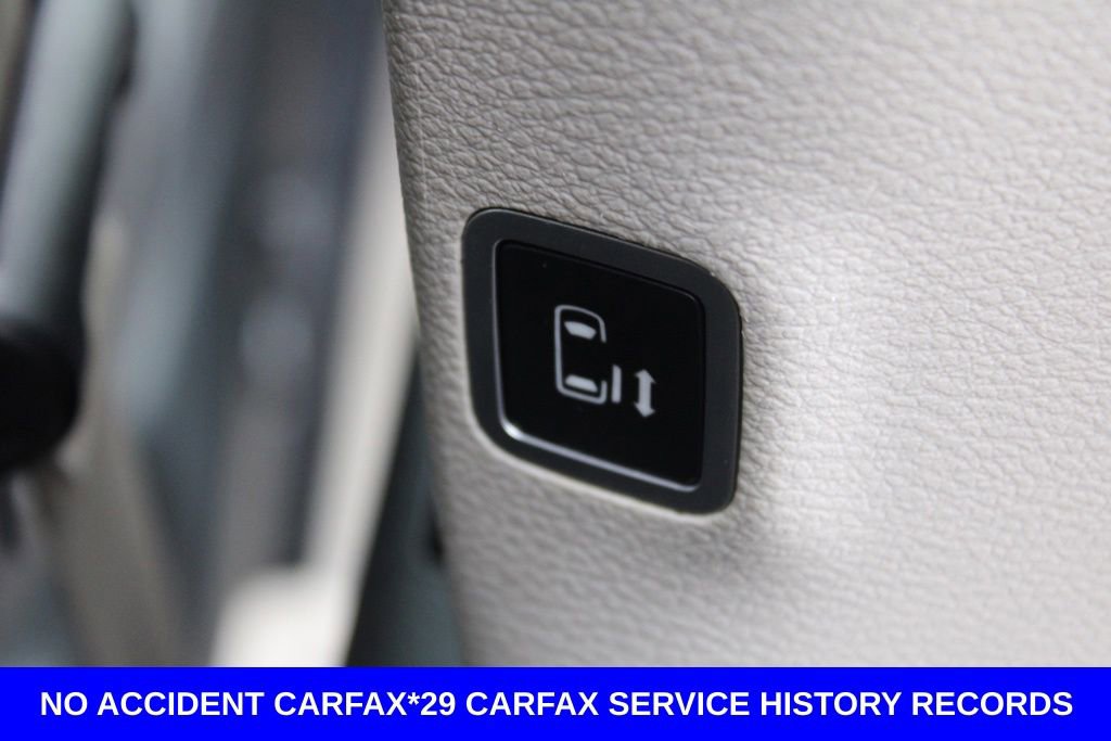 Used 2018 Chrysler Pacifica Touring-L Plus image 23