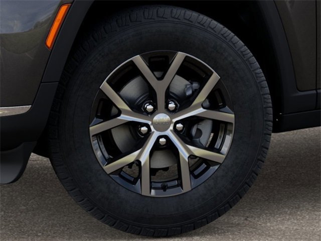 New 2025 Jeep Grand Cherokee L Limited w/ Trailer Tow Package image 8