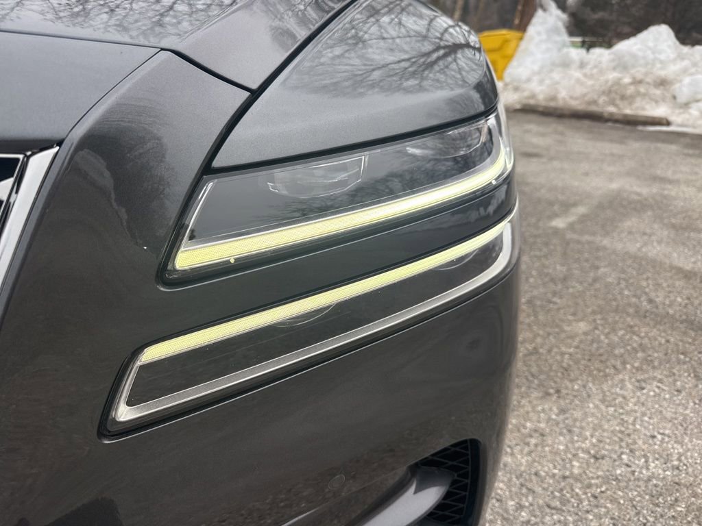 Used 2023 Genesis GV80 2.5T w/ Prestige Package image 3