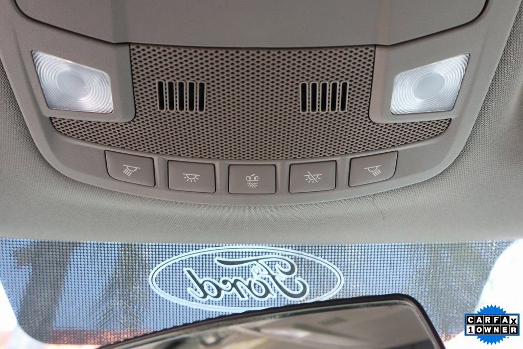 Used 2017 Ford F550 2WD Crew Cab Super Duty image 24