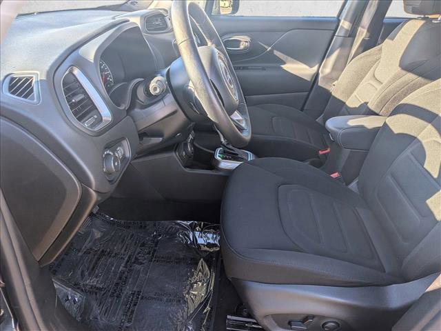 Used 2022 Jeep Renegade Latitude w/ Convenience Group image 11