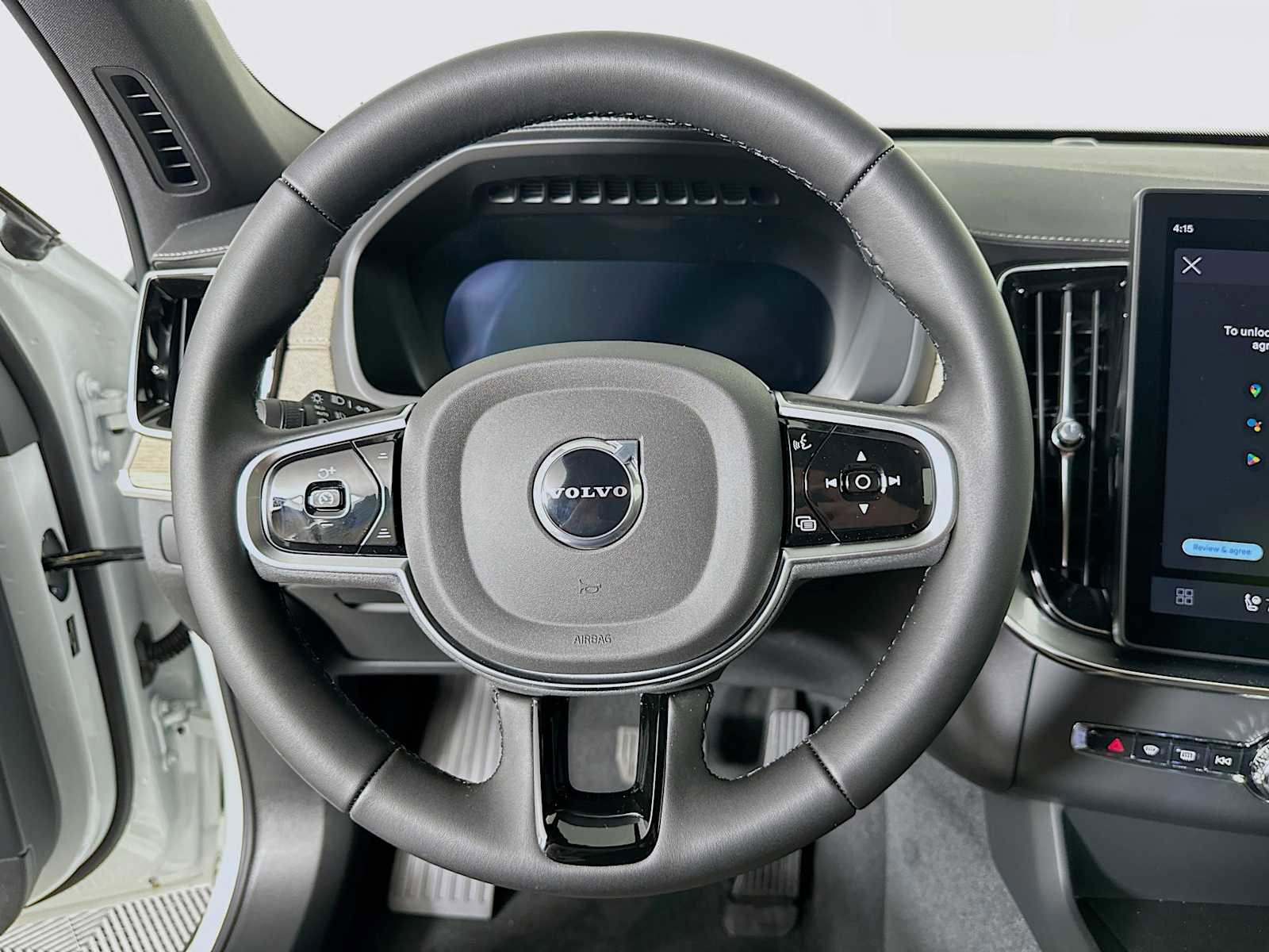 New 2026 Volvo XC90 B6 Plus w/ Protection Package image 11