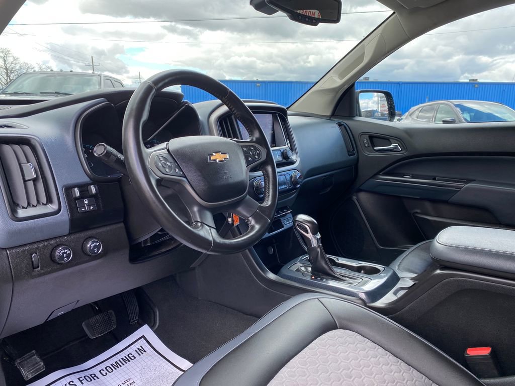 Used 2022 Chevrolet Colorado Z71 AWD/4WD image 10