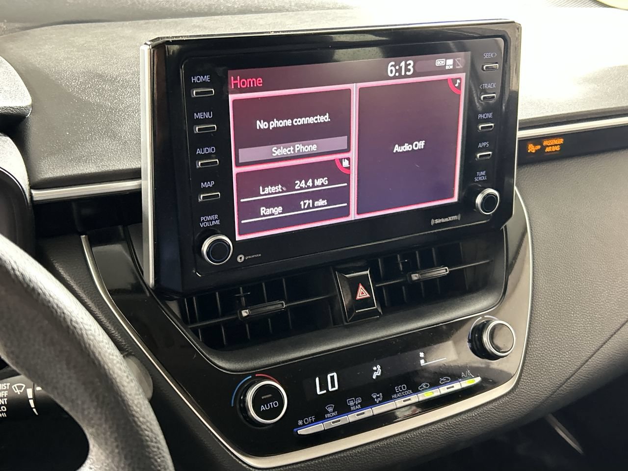 Used 2021 Toyota Corolla LE FWD image 16
