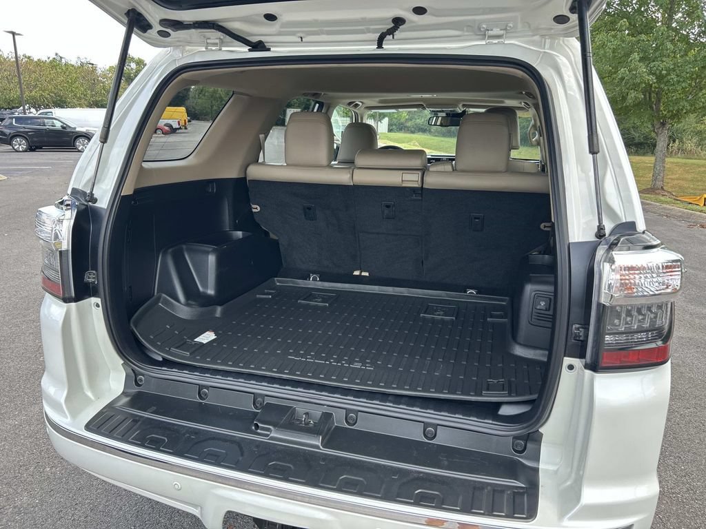 Used 2021 Toyota 4Runner Limited AWD/4WD image 16
