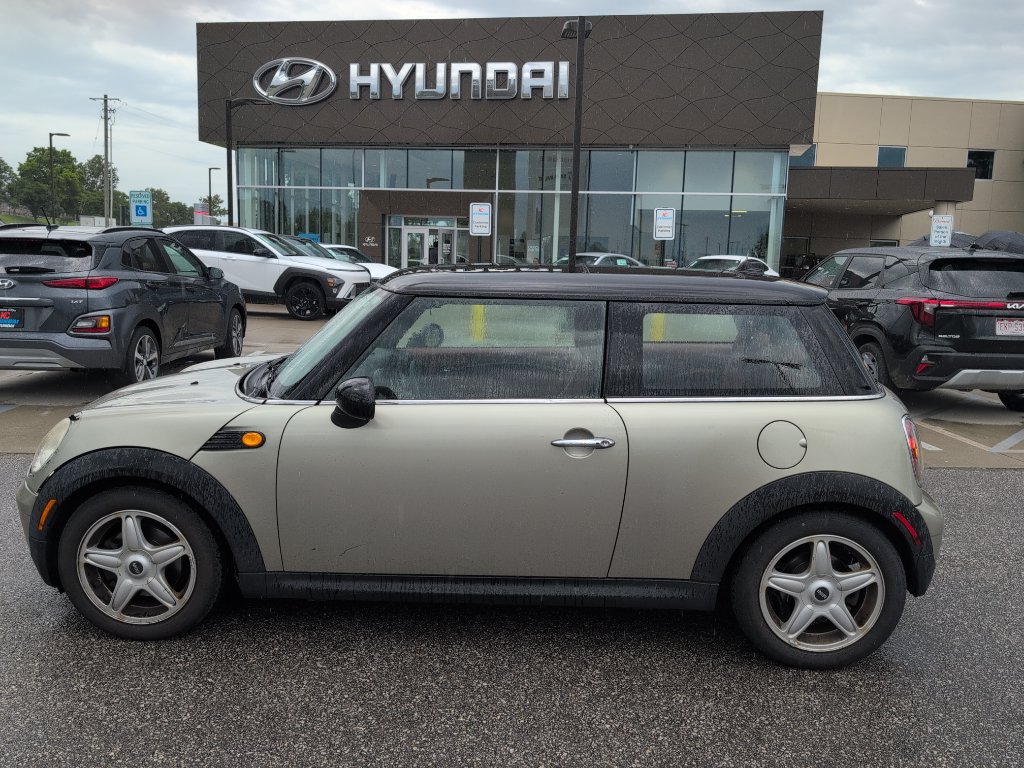 Used 2008 MINI Cooper Hardtop FWD image 3