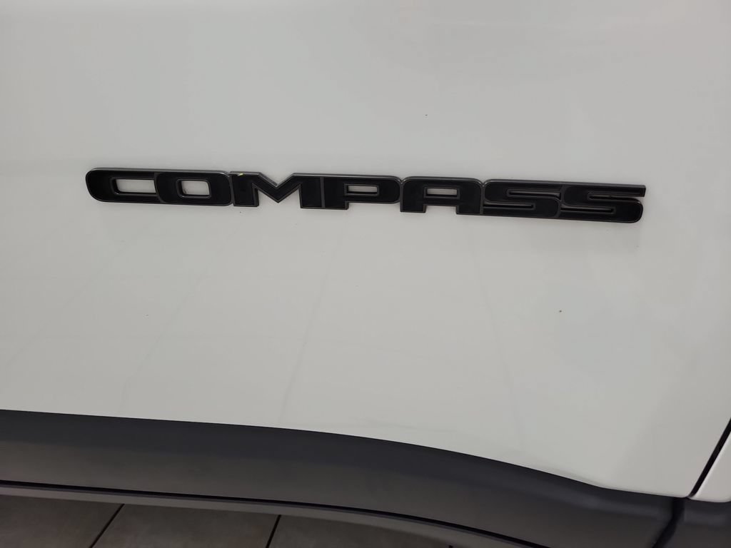 Used 2026 Jeep Compass Trailhawk AWD/4WD image 25