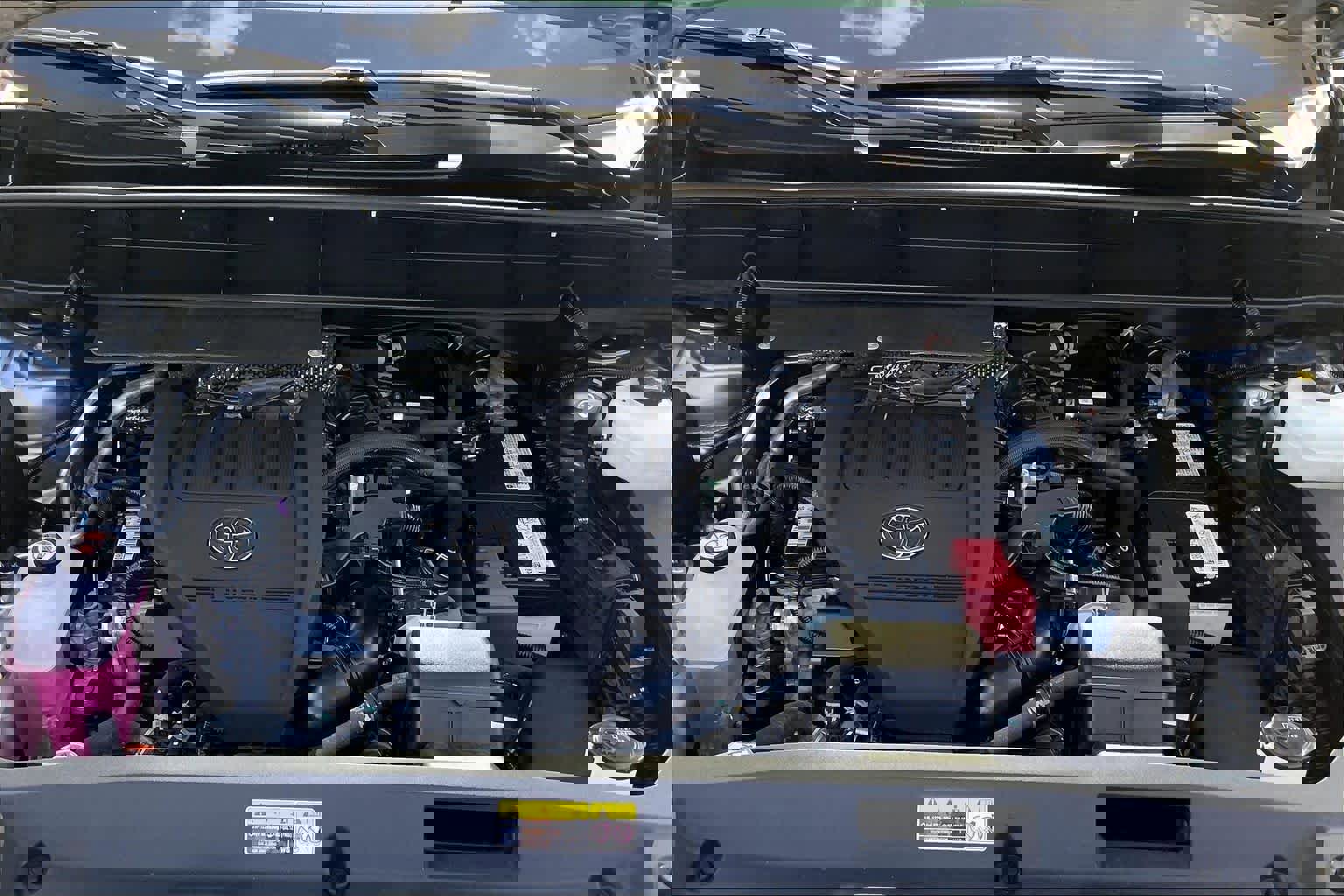 Used 2023 Toyota Highlander LE image 29