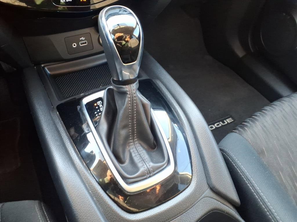 Used 2018 Nissan Rogue S w/ S Value Package image 8