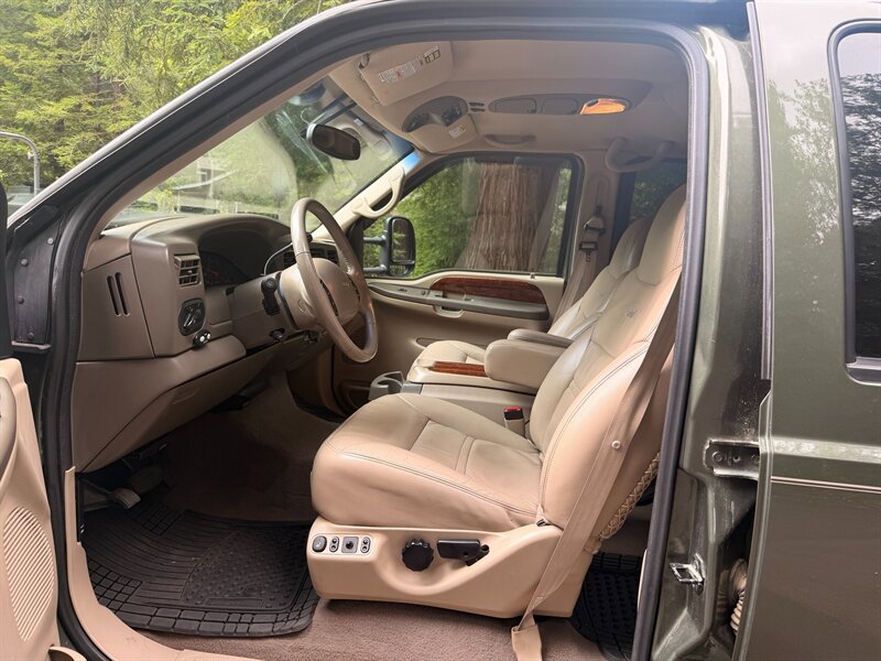 Used 2000 Ford Excursion Limited AWD/4WD image 13