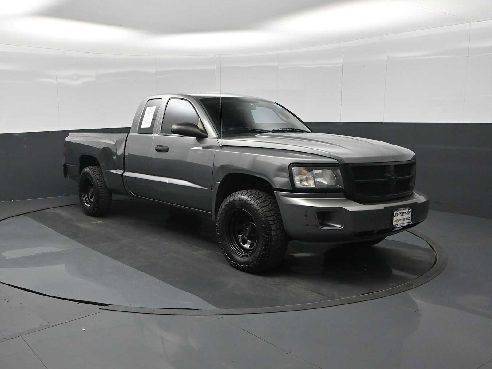 Used 2011 Dodge Dakota Big Horn image 2