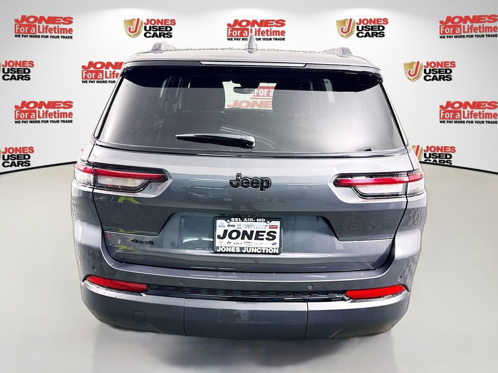 Used 2023 Jeep Grand Cherokee L Laredo AWD/4WD image 17