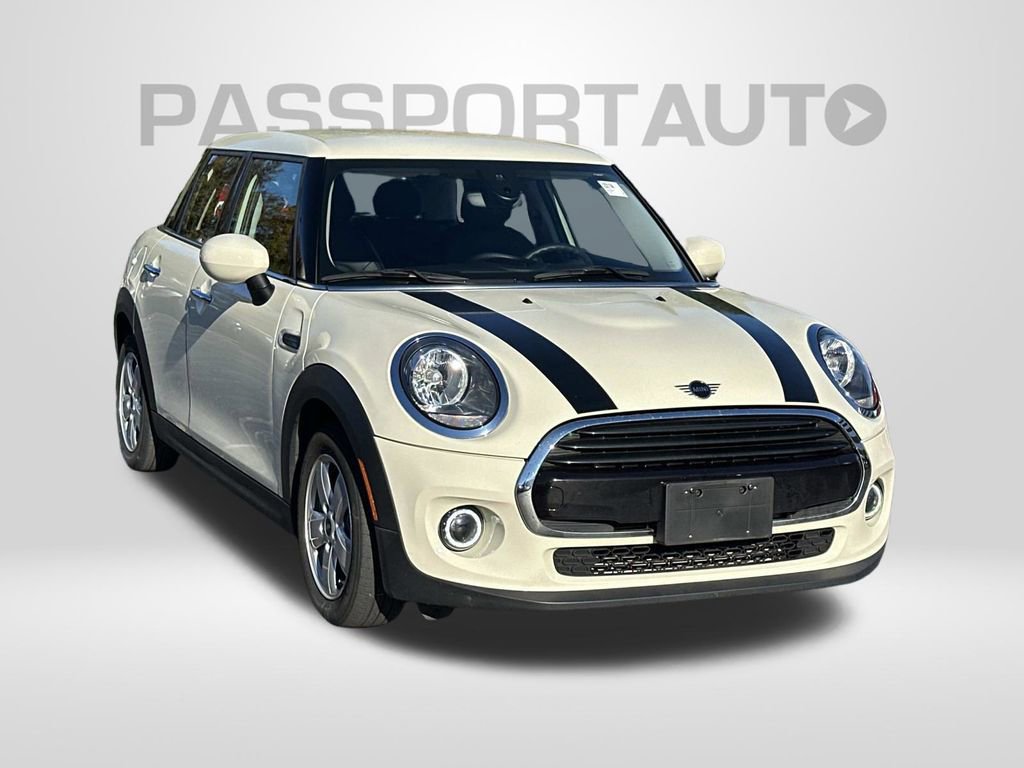 Used 2021 MINI Cooper 4-Door Hardtop image 6