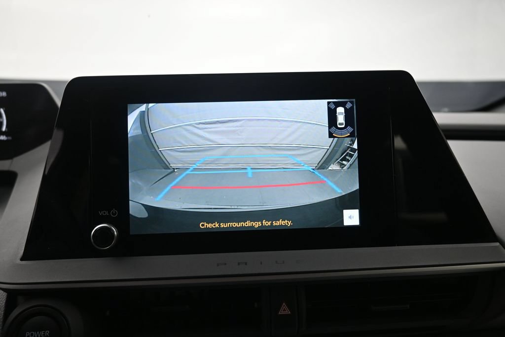 Used 2025 Toyota Prius LE FWD image 13