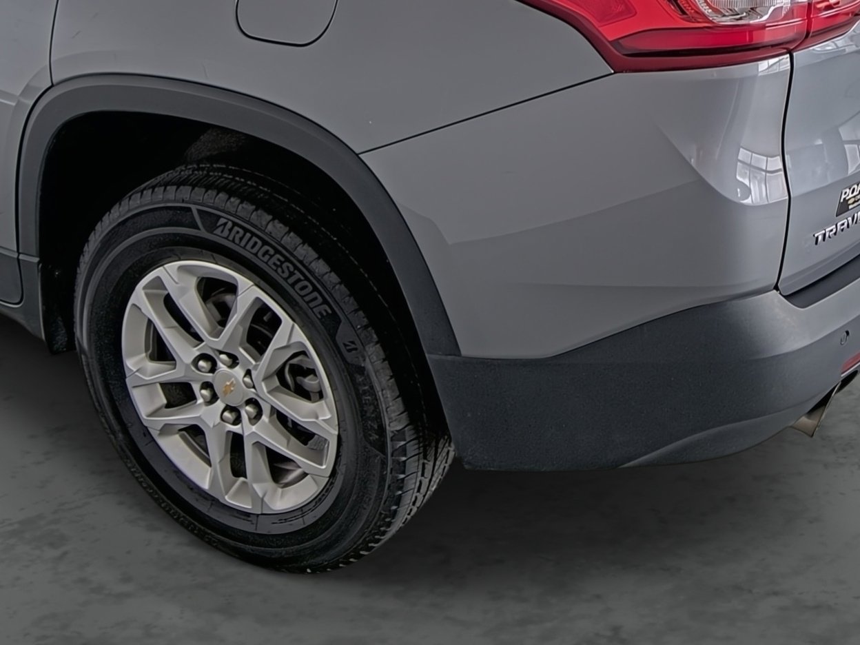 Used 2020 Chevrolet Traverse LT FWD image 9