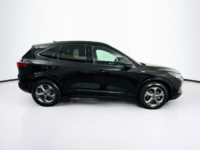 Used 2023 Ford Escape ST-Line w/ Tech Pack #1 AWD/4WD image 10