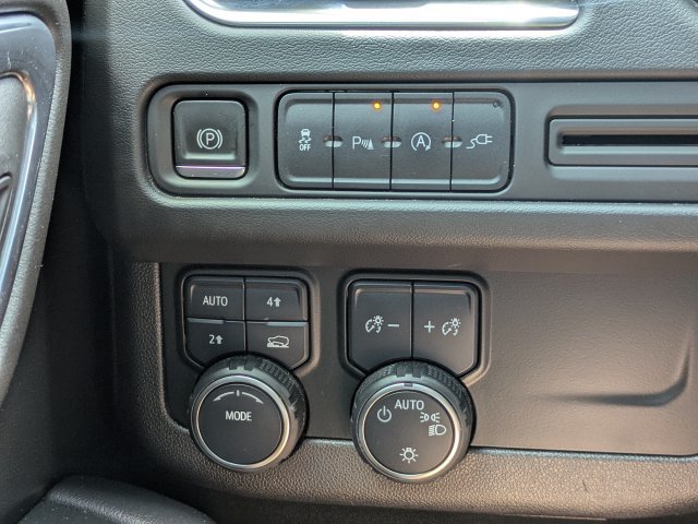 Used 2021 Chevrolet Tahoe RST AWD/4WD image 35