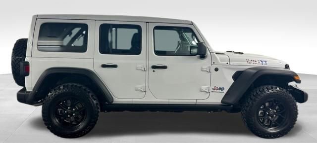 Used 2025 Jeep Wrangler Unlimited Sport AWD/4WD image 10