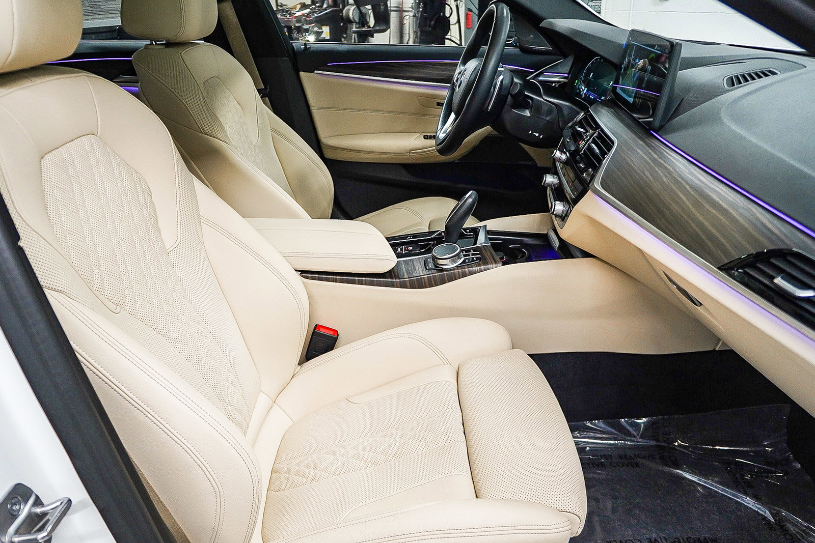 Certified 2022 BMW 530i w/ Premium Package image 19