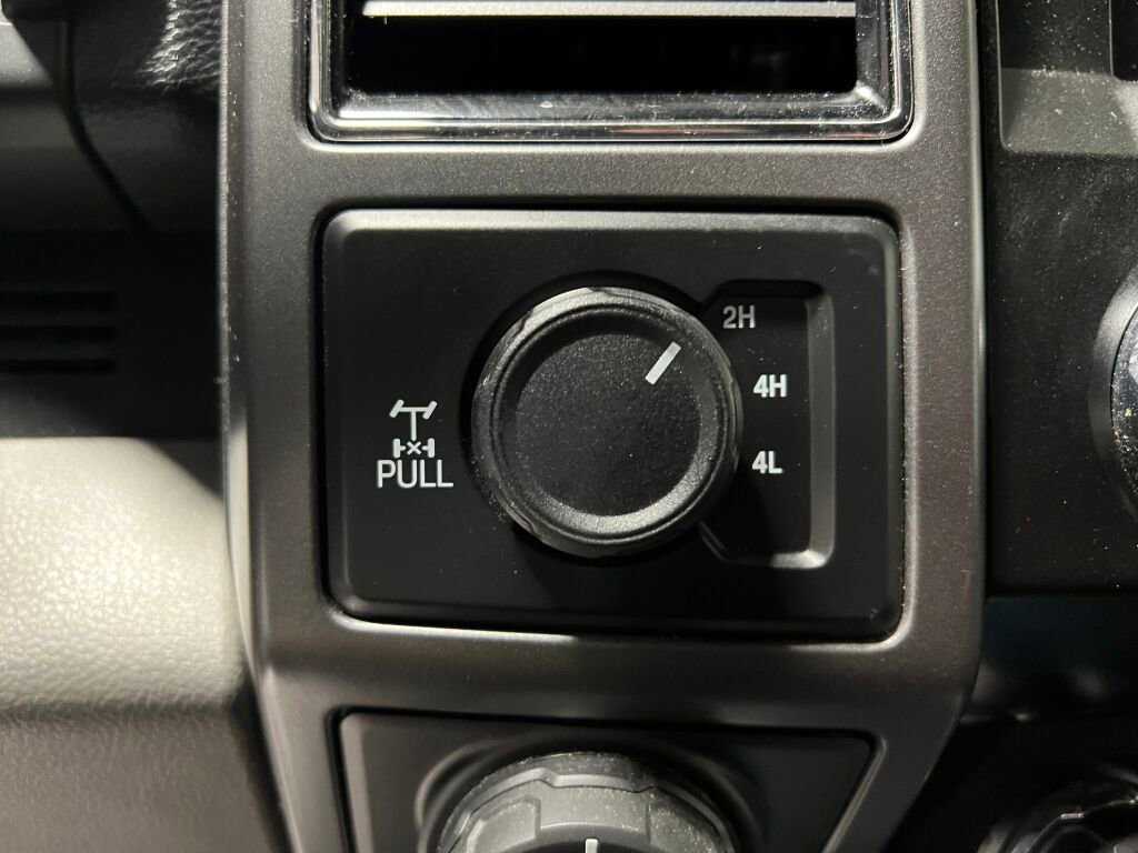 Used 2020 Ford F150 XLT w/ Equipment Group 302A Luxury image 14