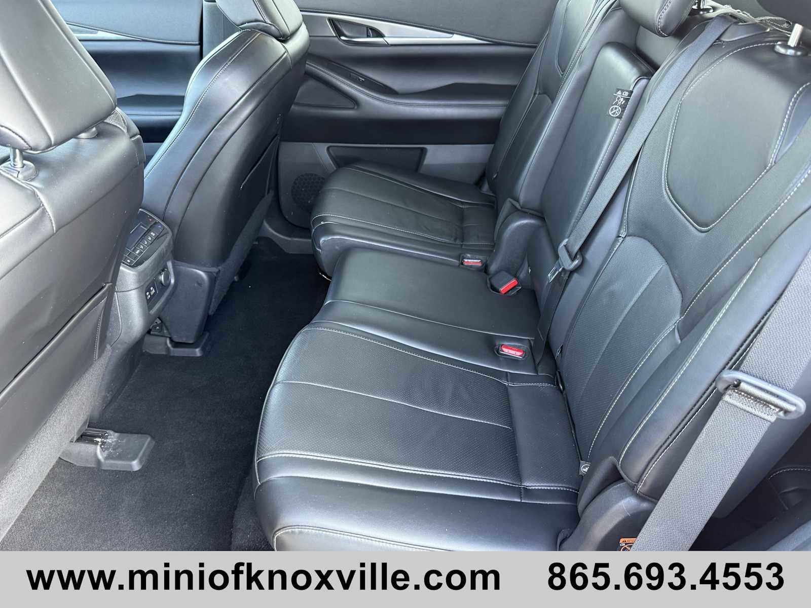 Used 2023 INFINITI QX60 Luxe w/ Cargo Package image 32