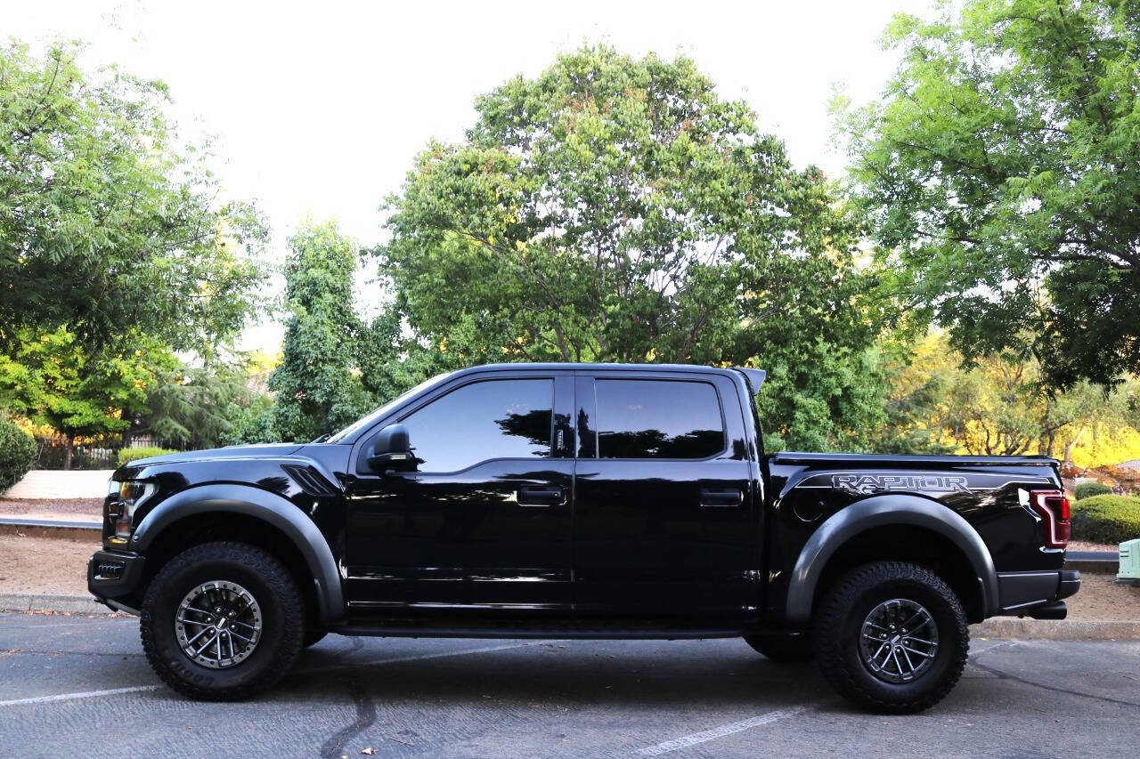 Used 2019 Ford F150 Raptor w/ Equipment Group 801A Mid image 13