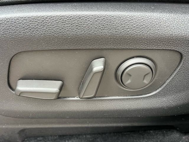 Certified 2024 Kia Carnival EX image 21