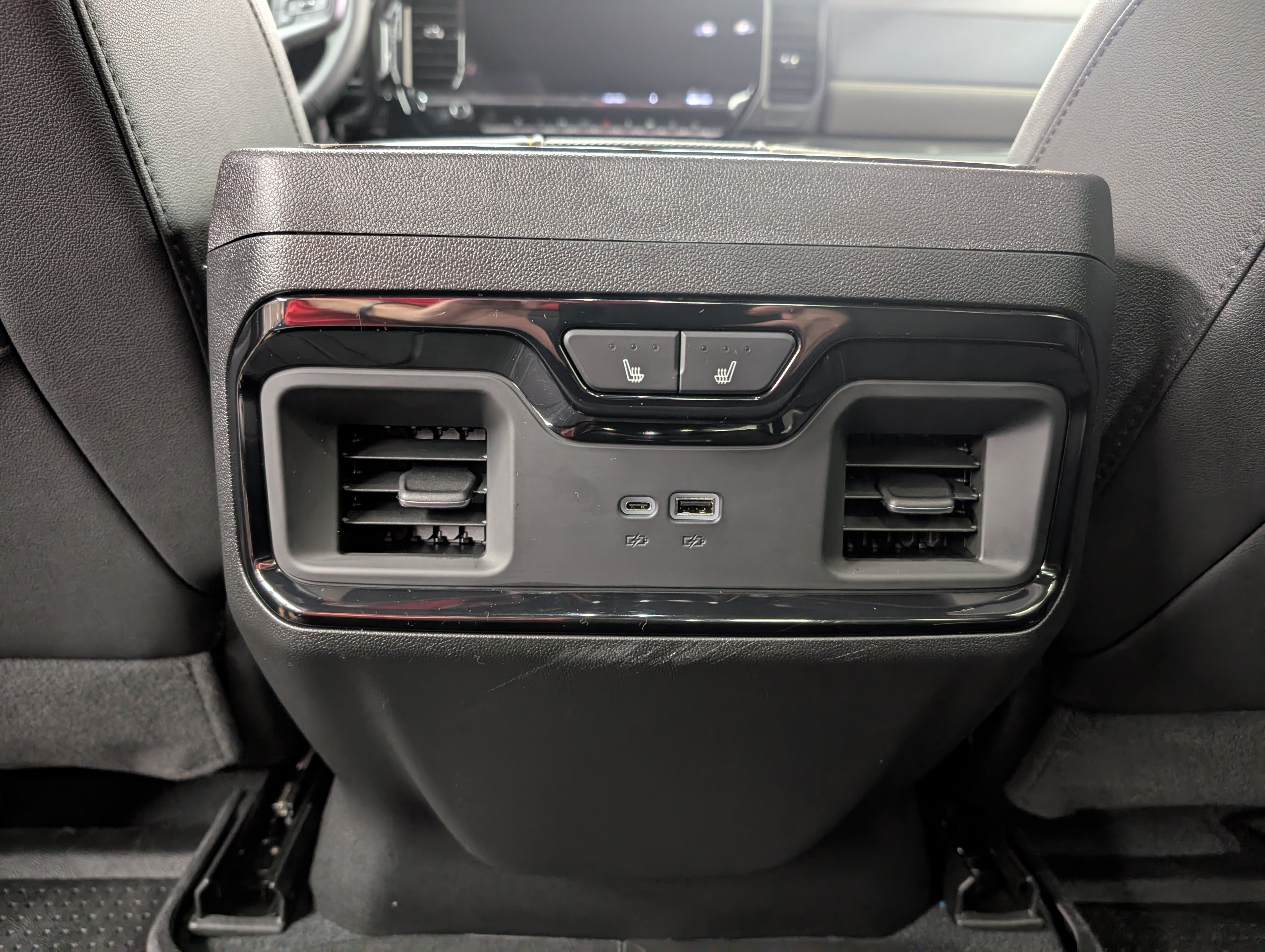 Used 2026 Chevrolet Silverado 2500 ZR2 w/ LPO, Dark Essentials Package AWD/4WD image 11