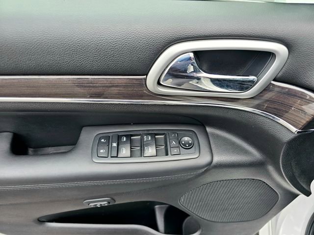 Used 2018 Jeep Grand Cherokee Overland image 21