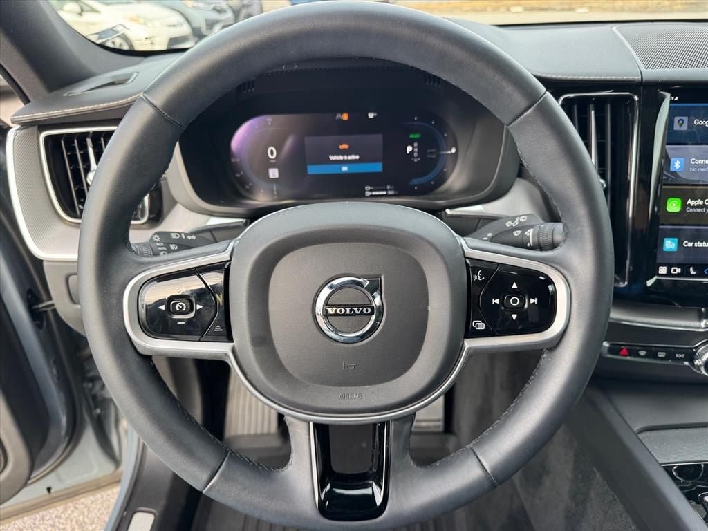 Used 2022 Volvo XC60 T8 R-Design w/ Advanced Package AWD/4WD image 19