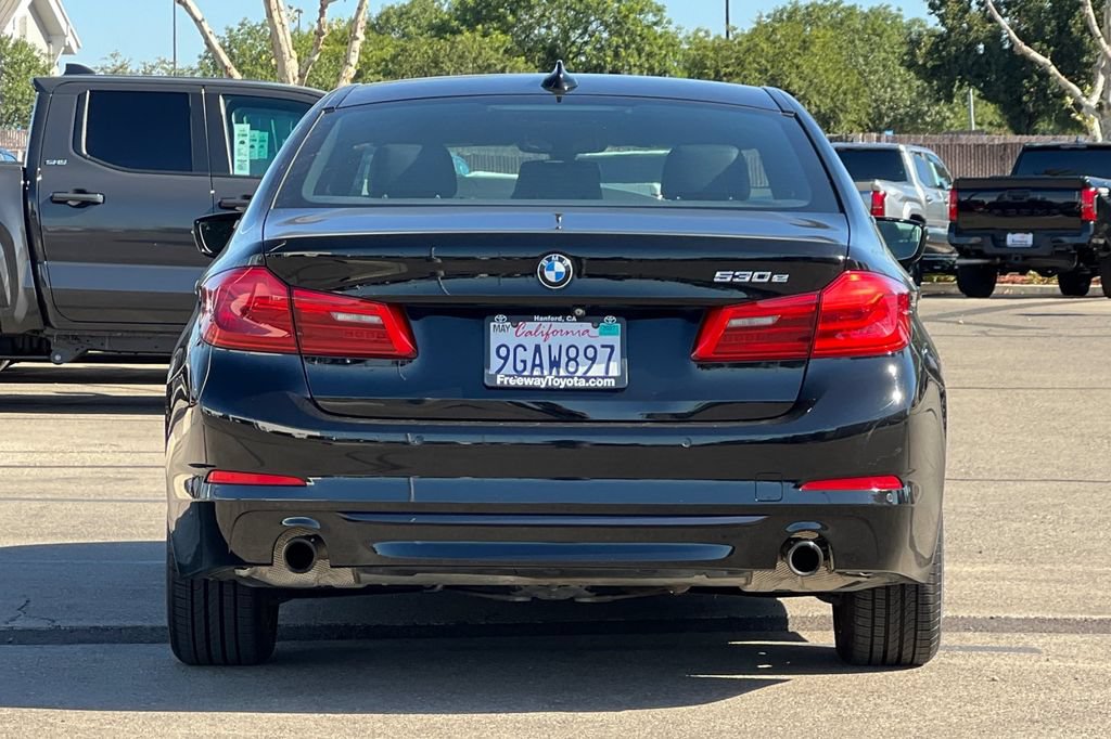 Used 2019 BMW 530e w/ Convenience Package RWD image 6