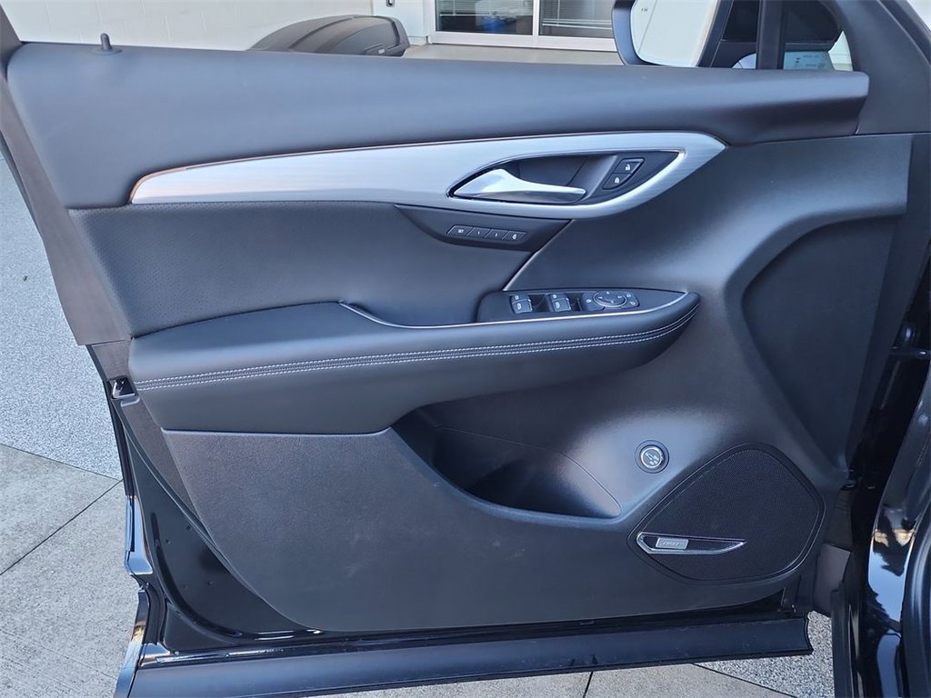 Certified 2025 Buick Envision Avenir image 22