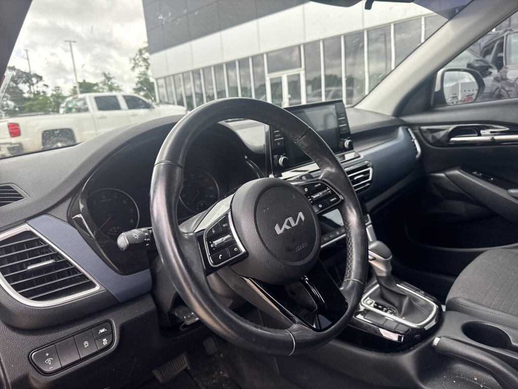 Certified 2023 Kia Seltos S FWD image 26