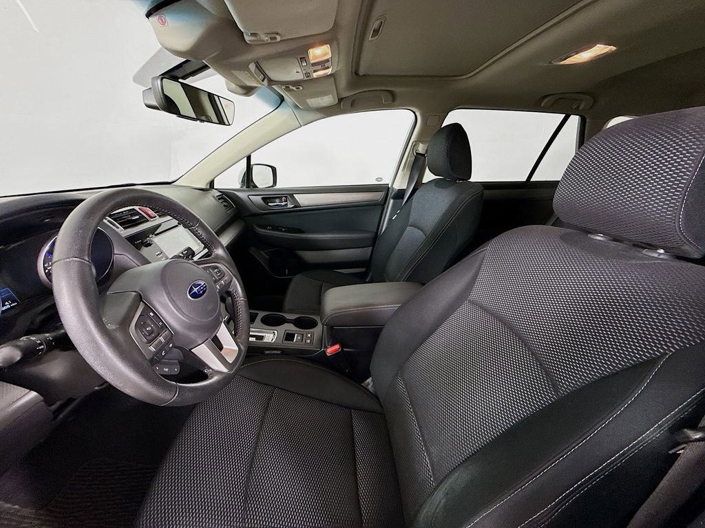Used 2017 Subaru Outback 2.5i Premium image 24