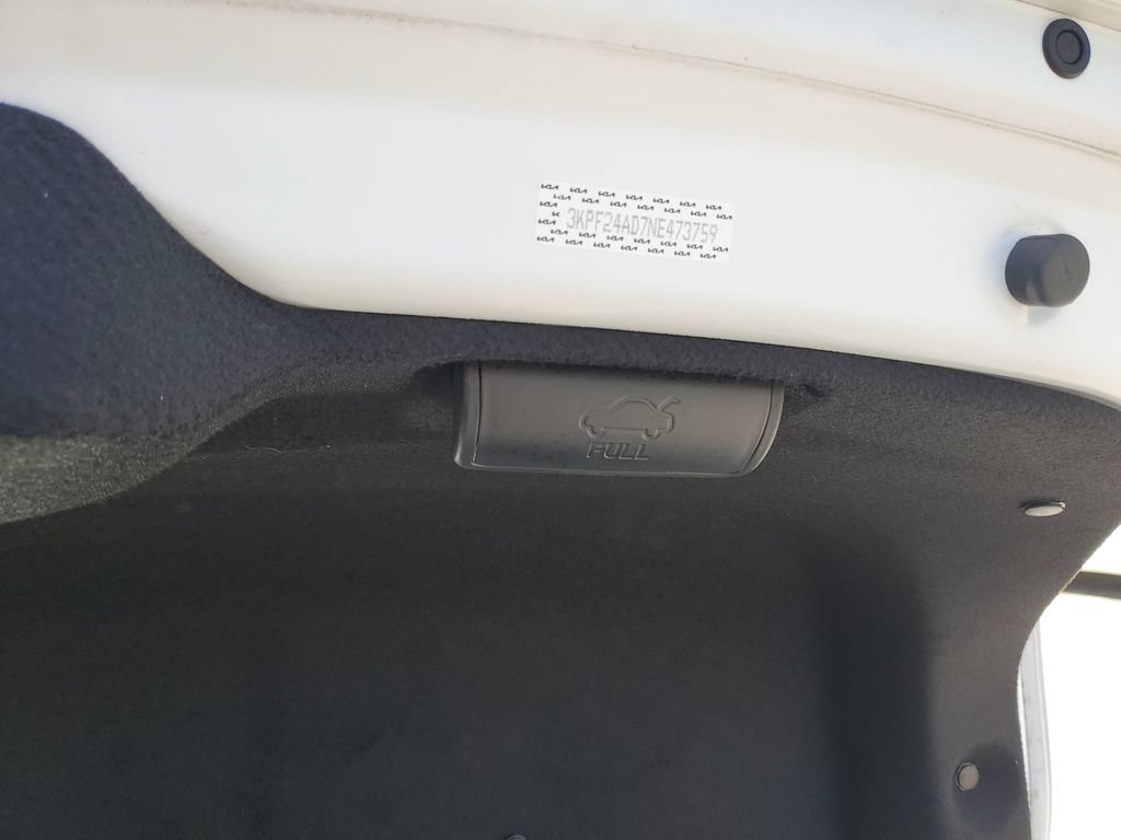Certified 2022 Kia Forte LXS w/ LXS Technology Package FWD image 9