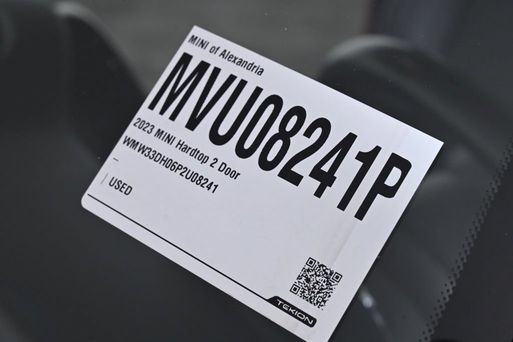 Used 2023 MINI Cooper 2-Door Hardtop FWD image 32
