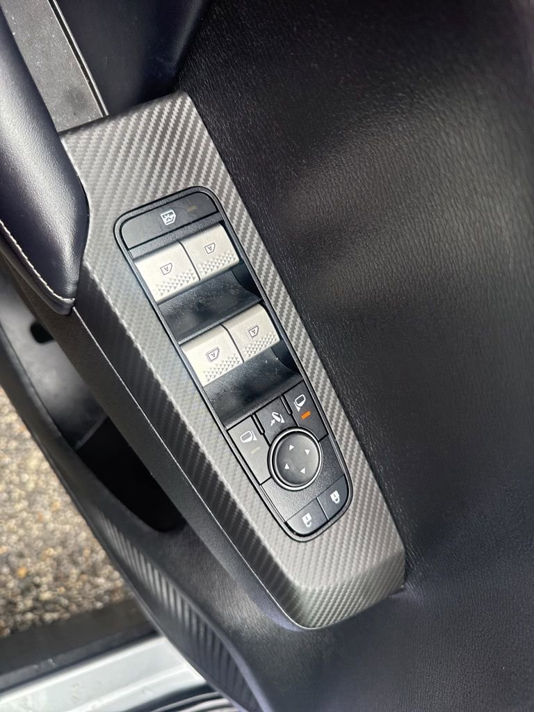 Used 2024 Mitsubishi Outlander SE image 8