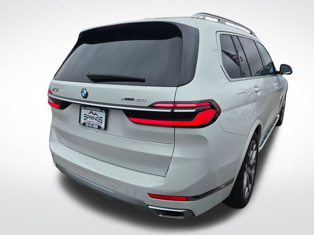 Used 2025 BMW X7 xDrive40i AWD/4WD image 6